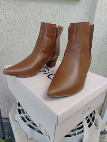 Bota Gigil 36 Nova