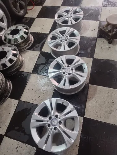 Rodas Mercedes 17 