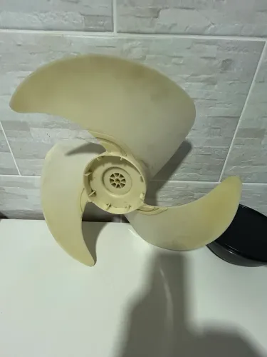 Hélice do motor da condensadora LG de 18000 convencional