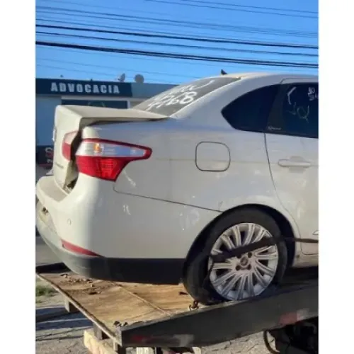 SUCATA GRAND SIENA DISPONÍVEL PARA RETIRADA DE PEÇAS - Carro Completo - Ótimo Estado