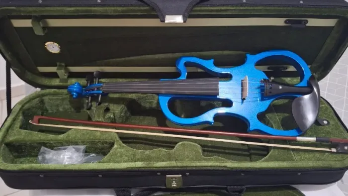 Violino Elétrico 4/4 - Cor Azul Metálico.