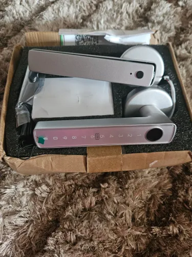 Fechadura Digital com Biometria e Senha