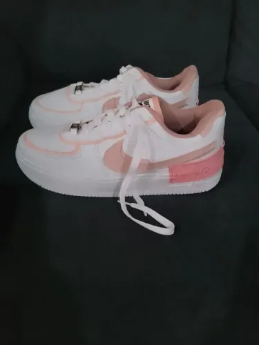 Tênis Nike tamanho 37