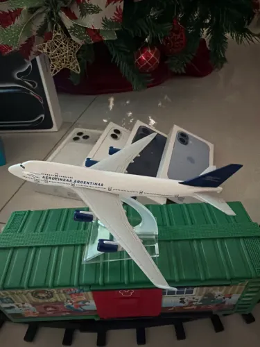 Miniatura de avião Aerolineas Argentinas 1/500