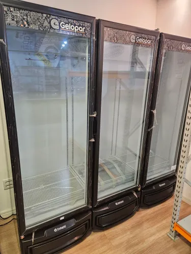 cervejeira 3 portas Gelopar 1450 litros - a pronta entrega 