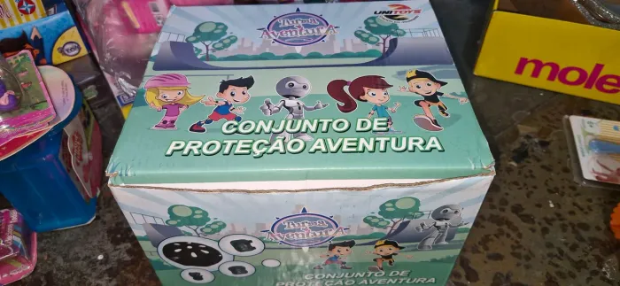 Conjunto de proteção aventura unitoys infantil. Capacete joelheira cotoveleira e munheca