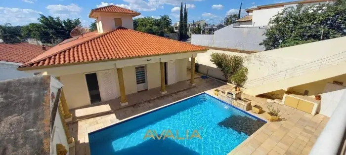 Casa à venda com edícula, piscina e sauna na Vila Romana - Indaiatuba