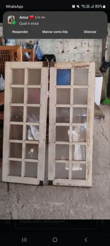 Vendo está janela semi nova