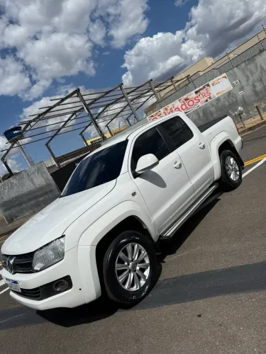 Volkswagen Amarok High.cd 2.0 16V TDI 4X4 Dies. AUT 2013