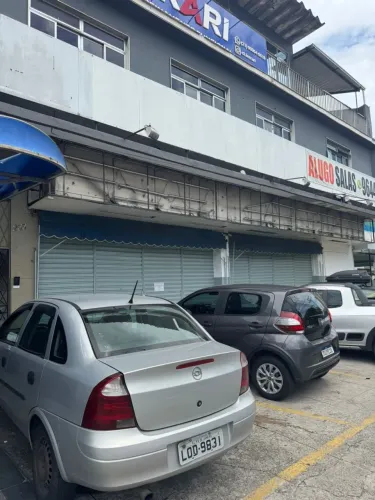 Alugo salas comerciais 