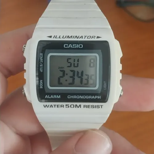 Relógio casio branco