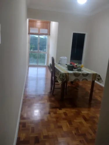 Alugo lindo apto em Botafogo