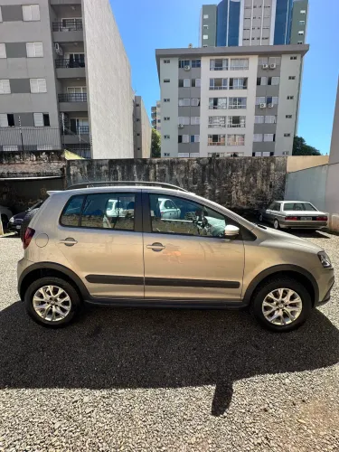 Volkswagen Crossfox I Motion 1.6 MI T. Flex 8V 5P 2014