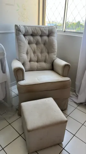 Poltrona de amamentação 