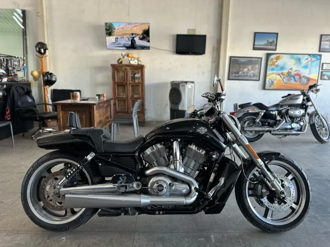 Harley-Davidson V-Rod Muscle (VRSCF) 2012