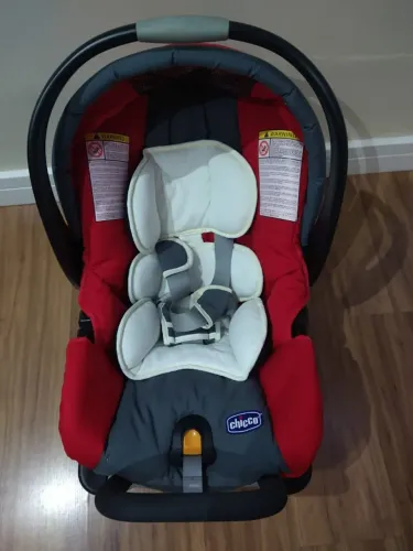 Bebê Conforto Chicco KeyFit com Base - Até 13 kg - R$ 600,00.
