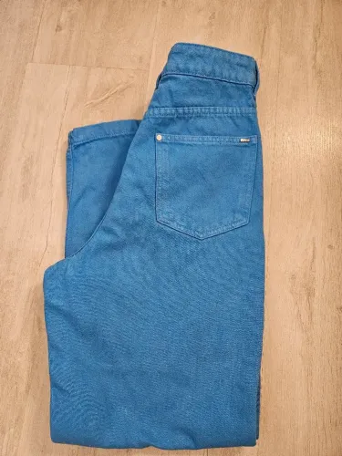 Calça Jeans Azul Vibrante