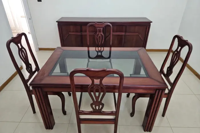 CONJUNTO MESA E APARADOR POR UM PREÇO IMPERDÍVEL