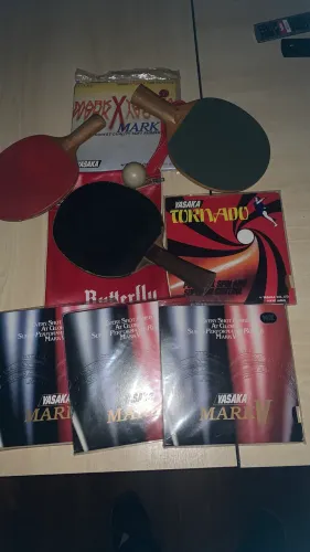 Tênis de mesa, raquete butterfly, Caze, 2 raquetes caneta e borrachas YASAKA MARK V 