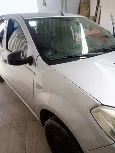 Renault Sandero Authentique Hi-flex 1.0 16V 5P 2012
