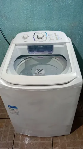 Máquina de lavar 13 kilos quase nova