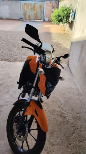 Moto semi nova