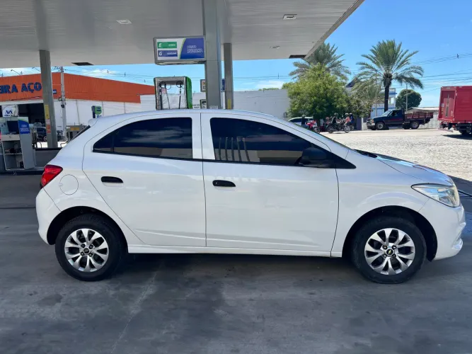 Chevrolet Onix Hatch LS 1.0 8V Flex Power Mec. 4P 2016