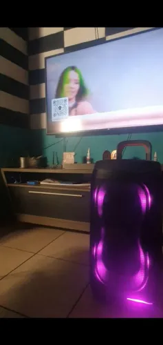 JBL 330 lançamento