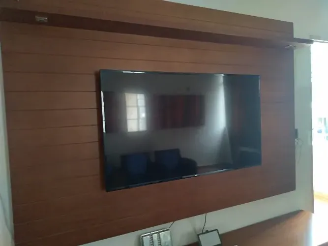 PAINEL DE TV/MADEIRA