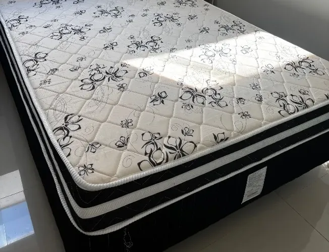 Cama
