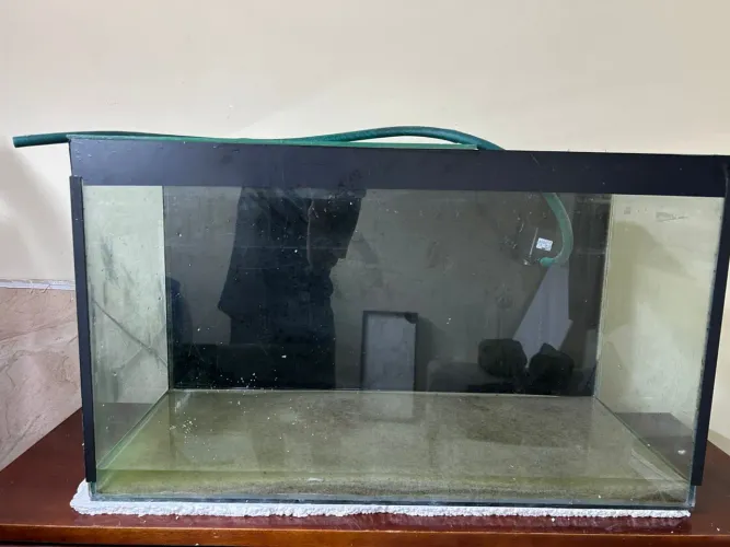 AQUÁRIO 200l COM MÓVEL 