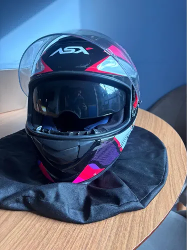 Capacete feminino Asx com óculos Lilás e rosa 