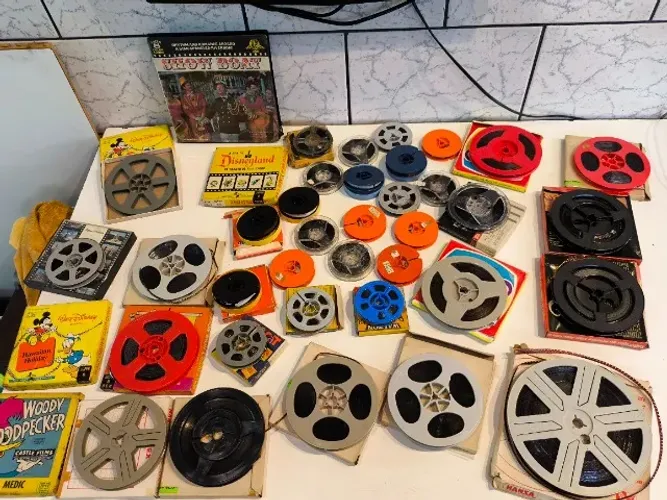 LOTE DE CARRETEIS PARA FILME SUPER 8 MM - PARA APROVEITAR OS CARRETEIS -USADO 