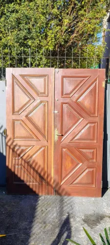Porta maçica trabalhada - 2 unidades