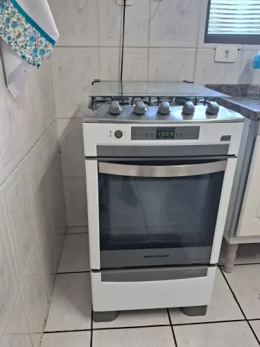 Vendo fogão semi novo