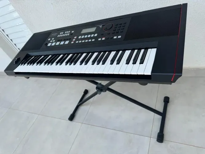 Teclado Roland EX-50 em excelente estado