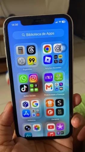 iPhone 11 semi-novo