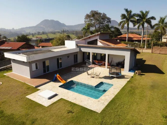 Casa com 3 dormitórios à venda, 210 m² por R$ 1.350.000,00 - Sete Nascentes - Bofete/SP