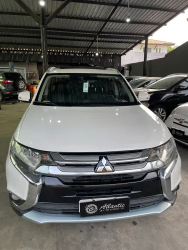 Mitsubishi Outlander 2.2 165cv Diesel Aut. 2018