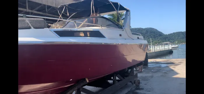 lancha 25 diesel cabinada