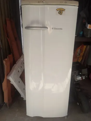 Geladeira motor está em curto