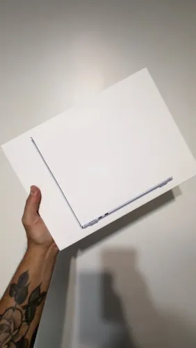 MacBook Apple M5 16/1TB 13Pol NOVO Aju
