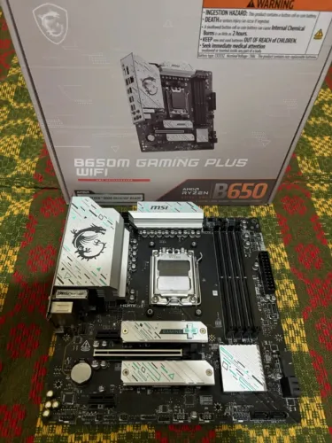 Placa mãe B650 MSI Gaming Plus AM5 NA GARANTIA DDR5 AMD