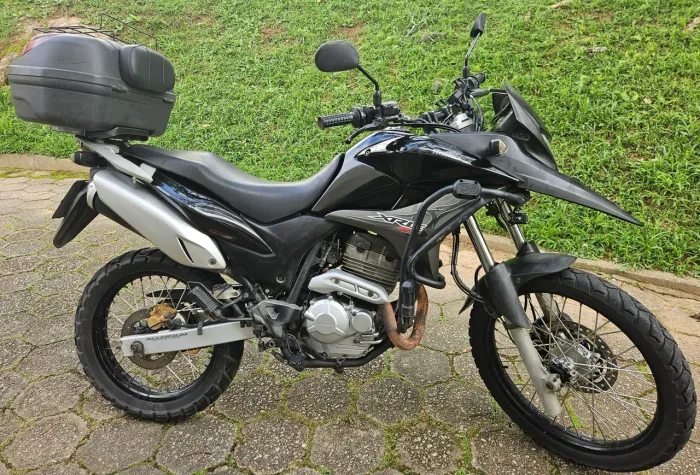 Vendo XRE 300 C/ ABS 