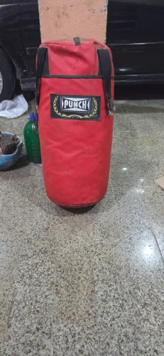 Saco de boxe marca punch