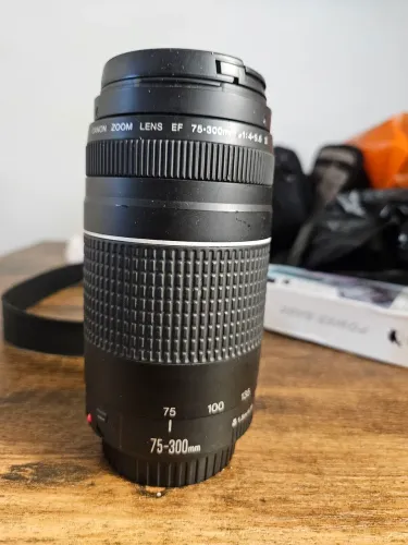 Lente Canon 75 - 300 mm