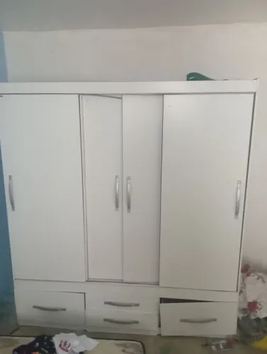 GUARDA ROUPA GRANDE 