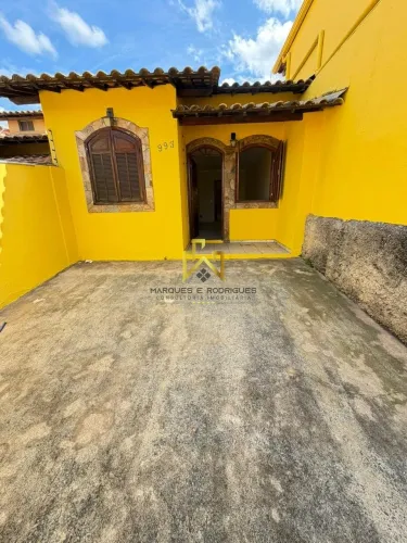 Casa plana no Bairro Copacabana - 2 quartos suíte e 2 vagas de garagem