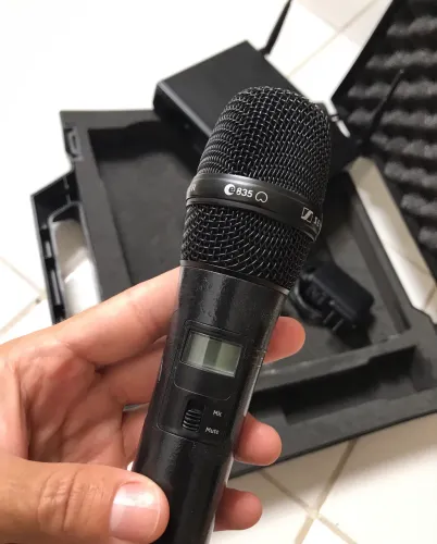 Microfone Sem Fio Sennheiser D1/835s com Bodypack