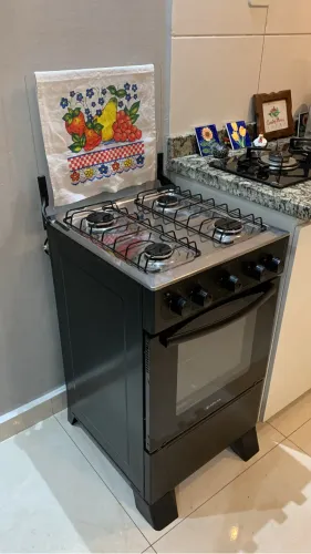 Fogão Novinho 2 meses de uso - pra sair logo